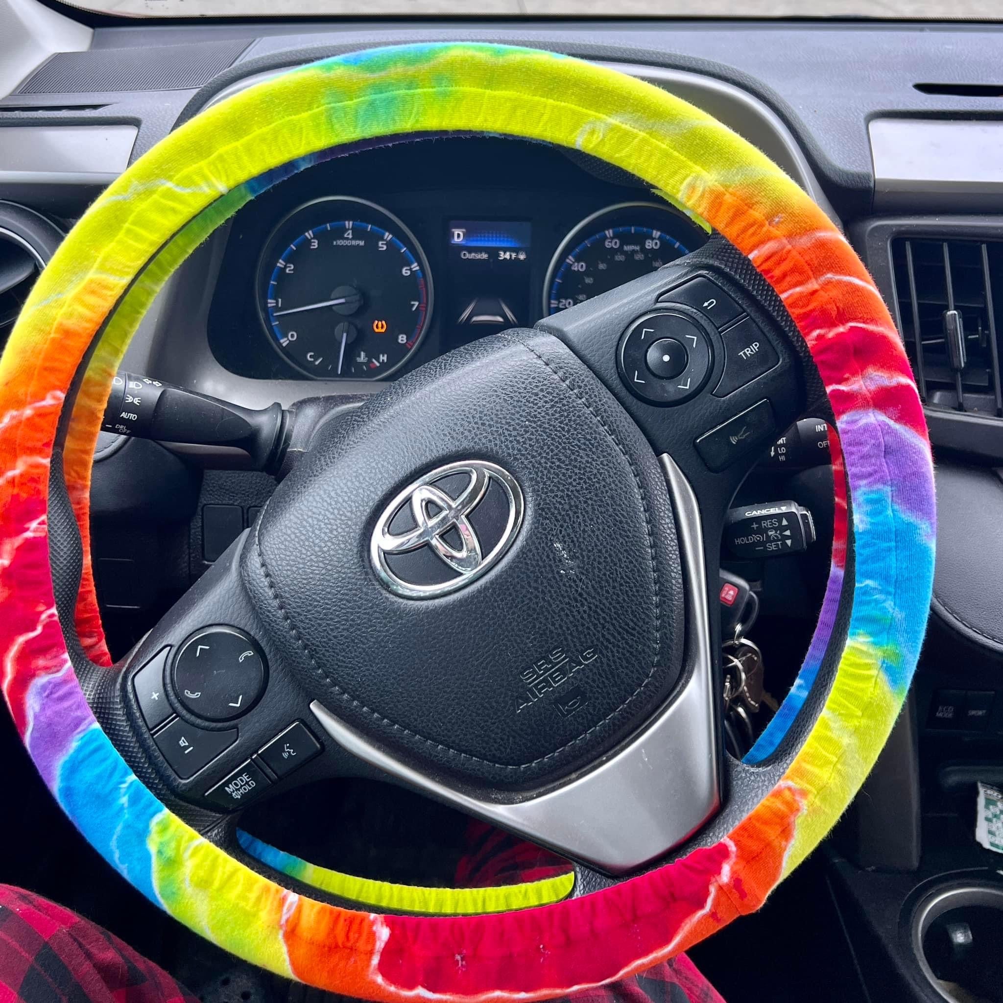 One size fits most geode steering wheel covers